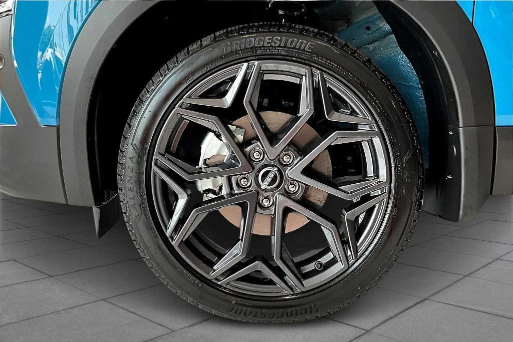new 2025 Nissan Kicks car, priced at $27,871