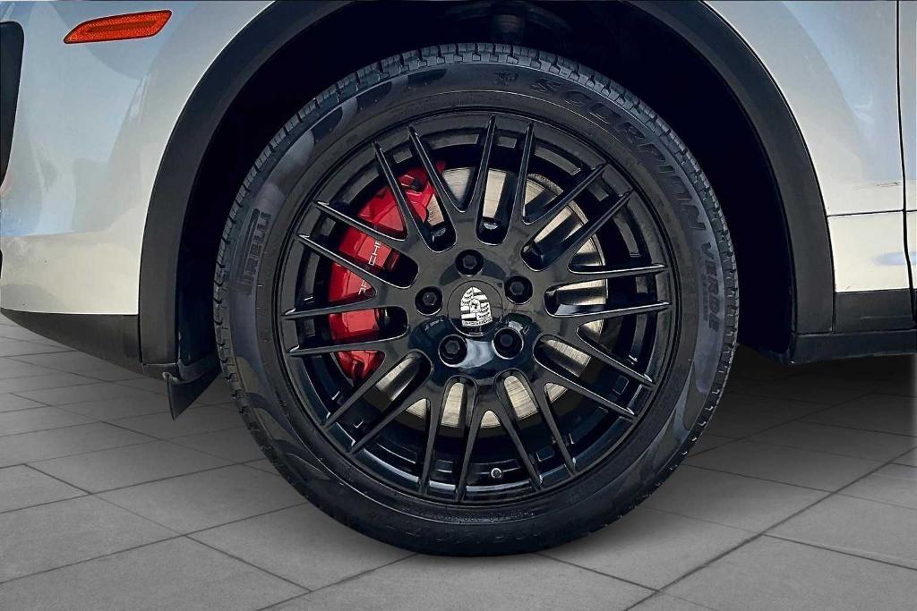 used 2017 Porsche Cayenne car, priced at $36,697