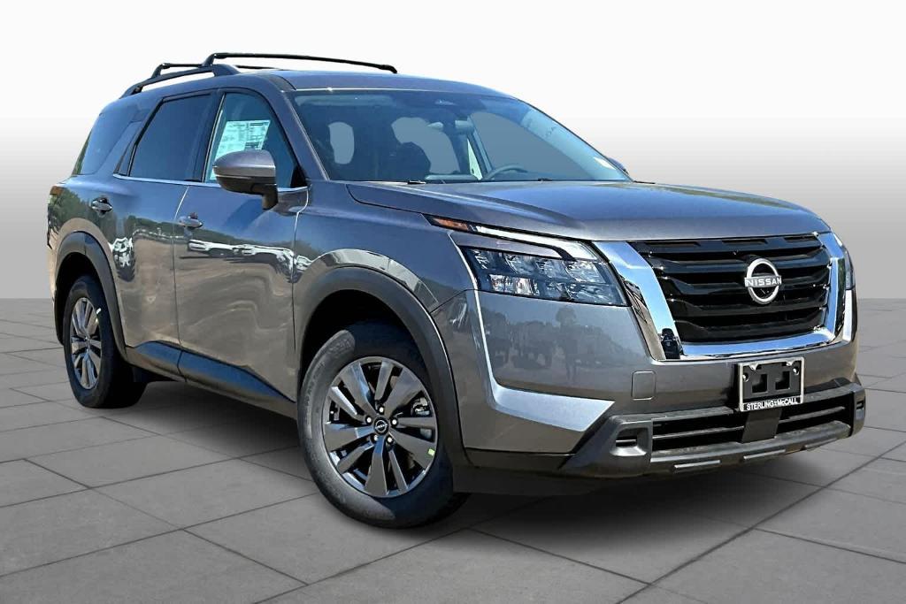 new 2025 Nissan Pathfinder car, priced at $40,960