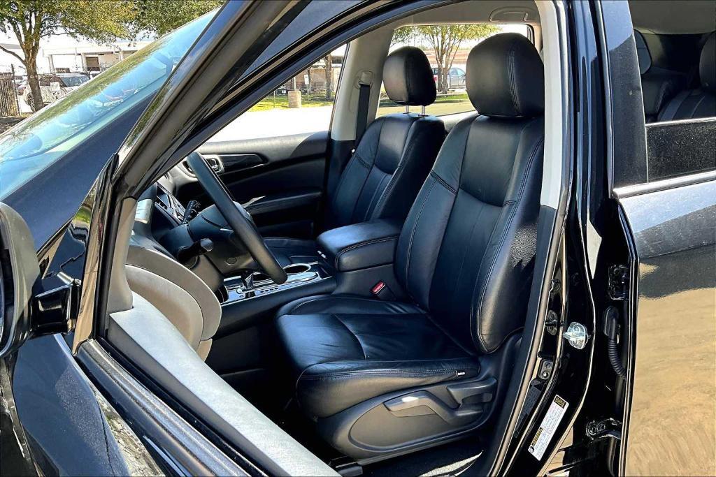 used 2020 Nissan Pathfinder car, priced at $11,500