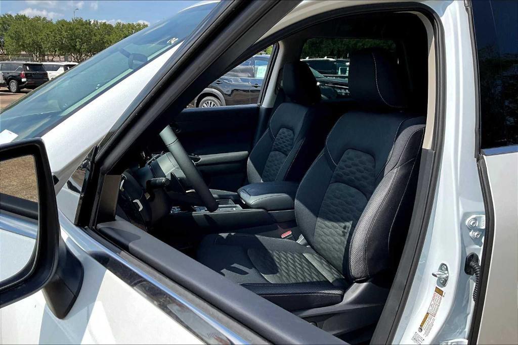 new 2025 Nissan Pathfinder car, priced at $42,225