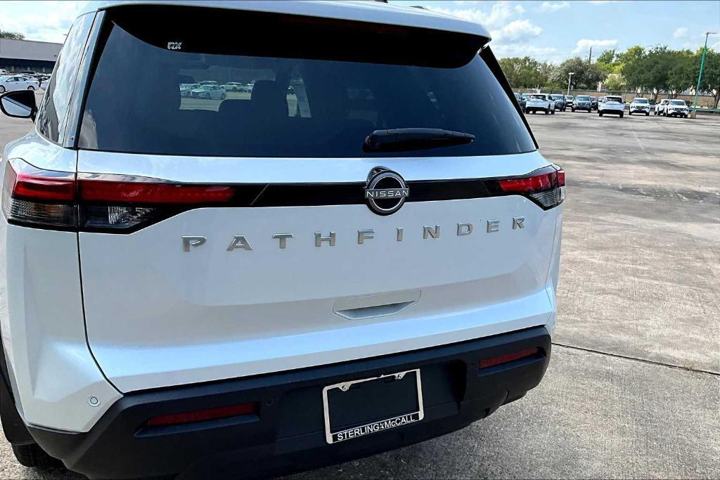new 2025 Nissan Pathfinder car, priced at $42,225