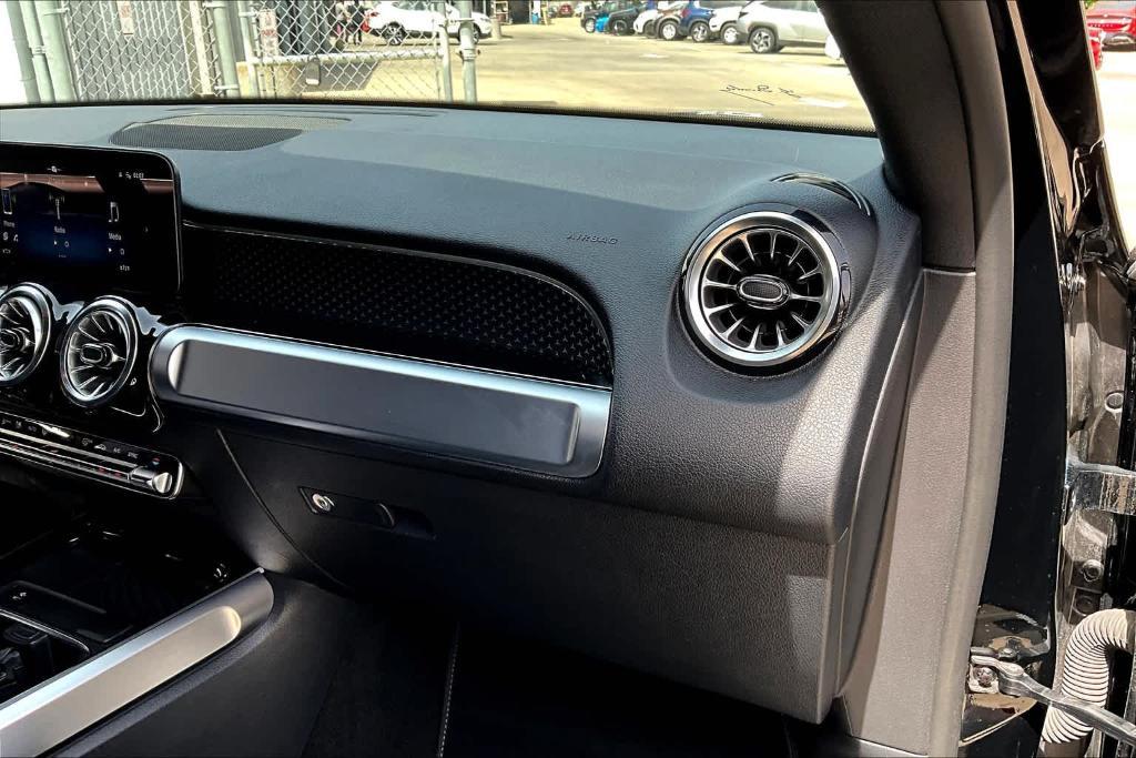 used 2024 Mercedes-Benz GLB 250 car, priced at $38,500