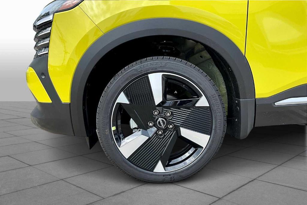 new 2025 Nissan Kicks car, priced at $26,915