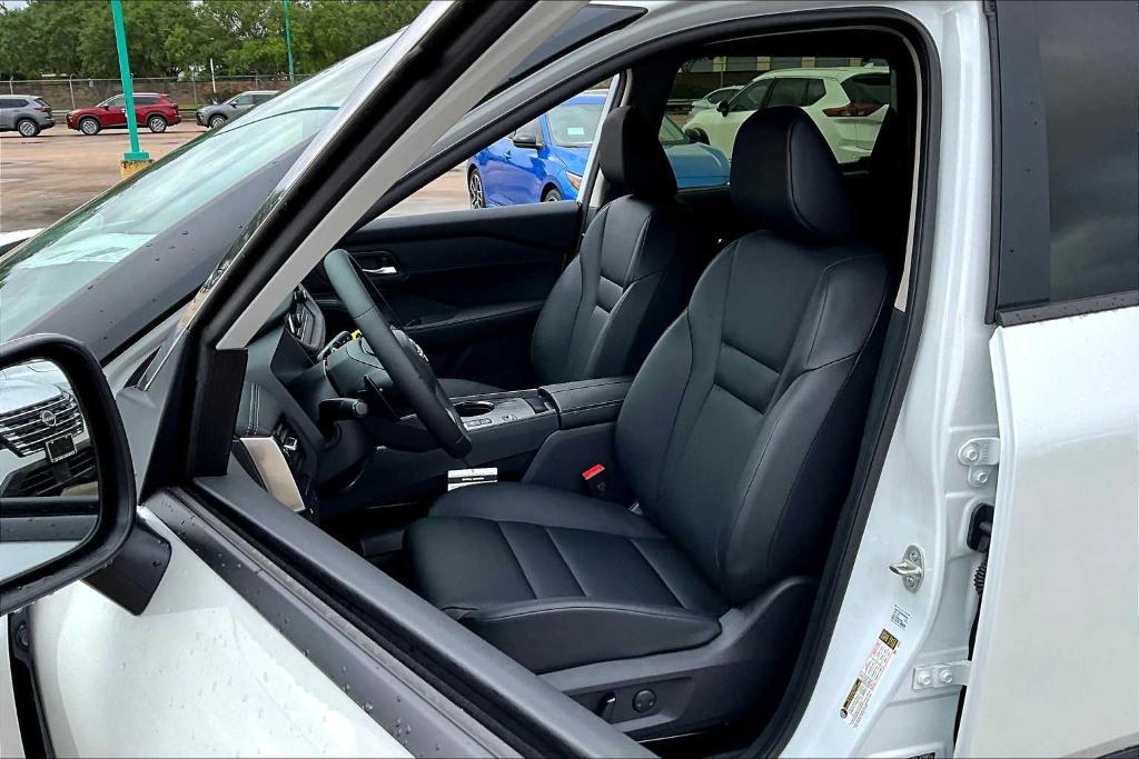 new 2025 Nissan Rogue car, priced at $35,305