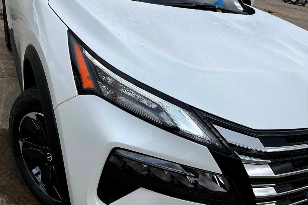 new 2025 Nissan Rogue car, priced at $35,305