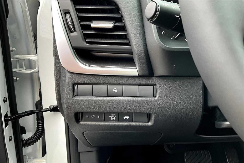new 2025 Nissan Rogue car, priced at $35,305
