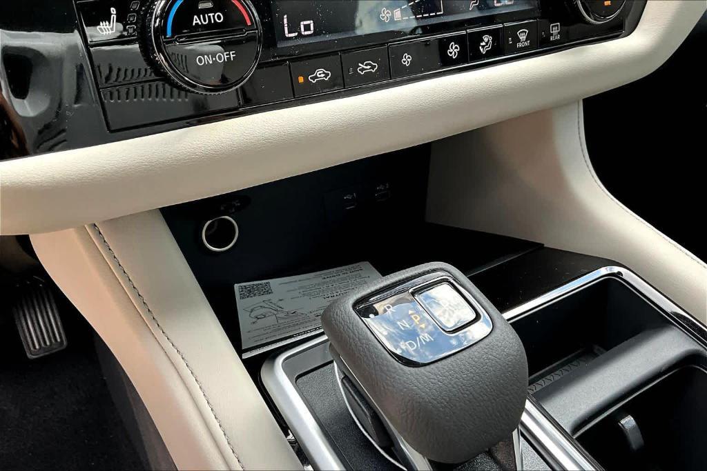 new 2025 Nissan Pathfinder car, priced at $33,223