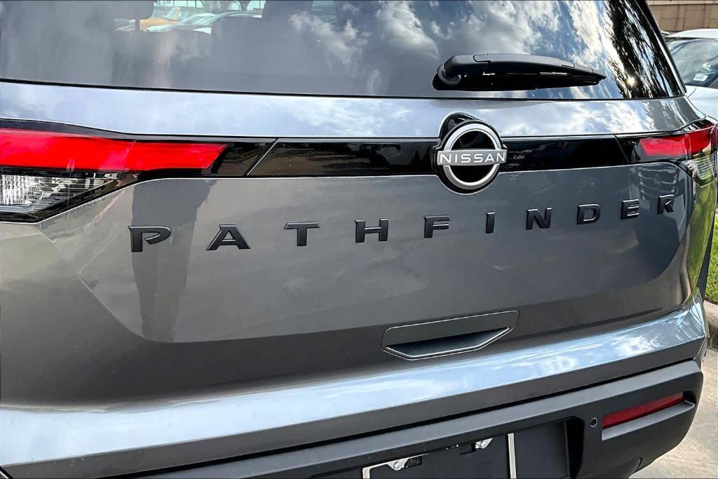 new 2025 Nissan Pathfinder car, priced at $33,223