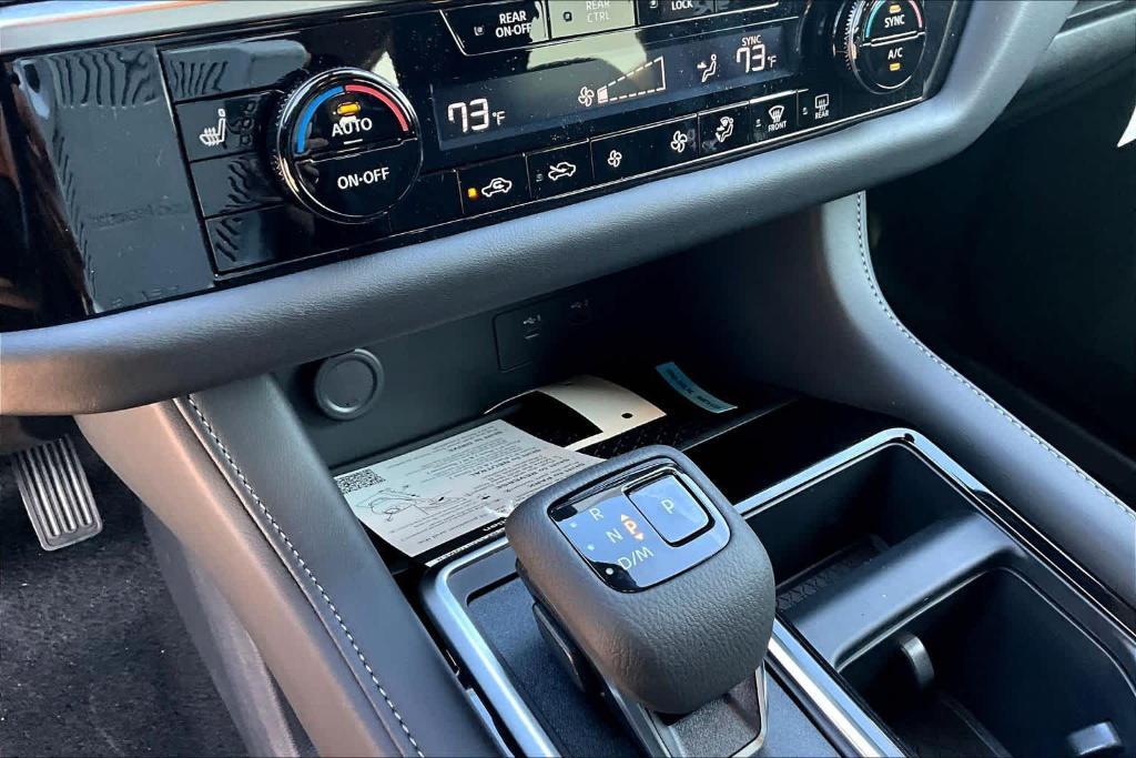 new 2025 Nissan Pathfinder car, priced at $32,728