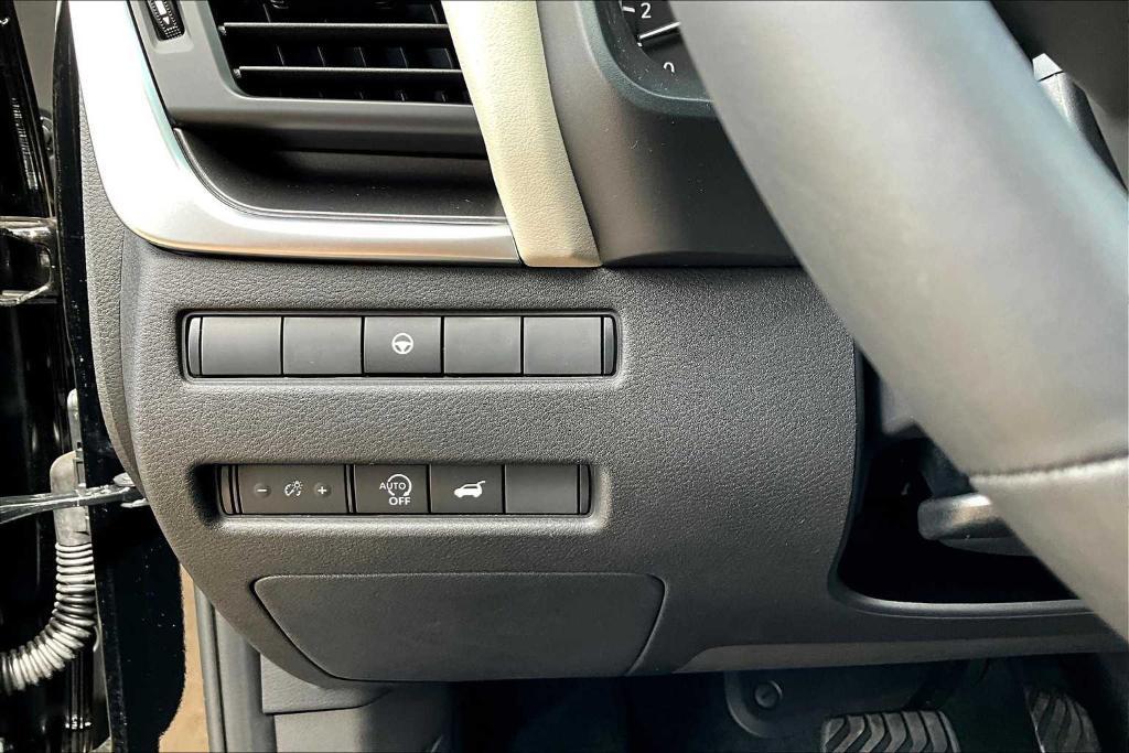 new 2025 Nissan Frontier car, priced at $40,585