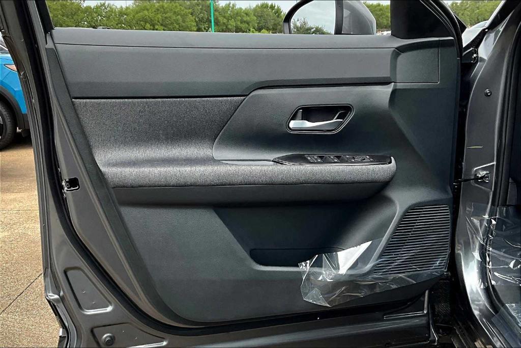 new 2025 Nissan Kicks car, priced at $23,500