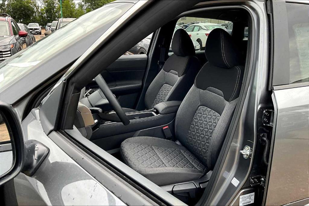 new 2025 Nissan Kicks car, priced at $23,500