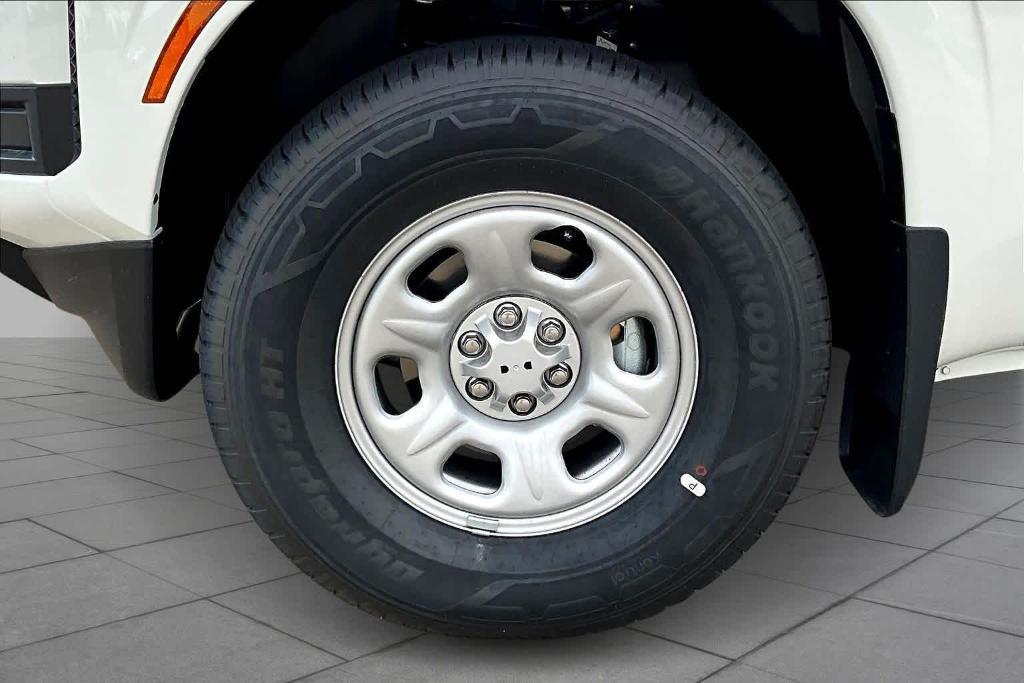 new 2025 Nissan Frontier car, priced at $30,040