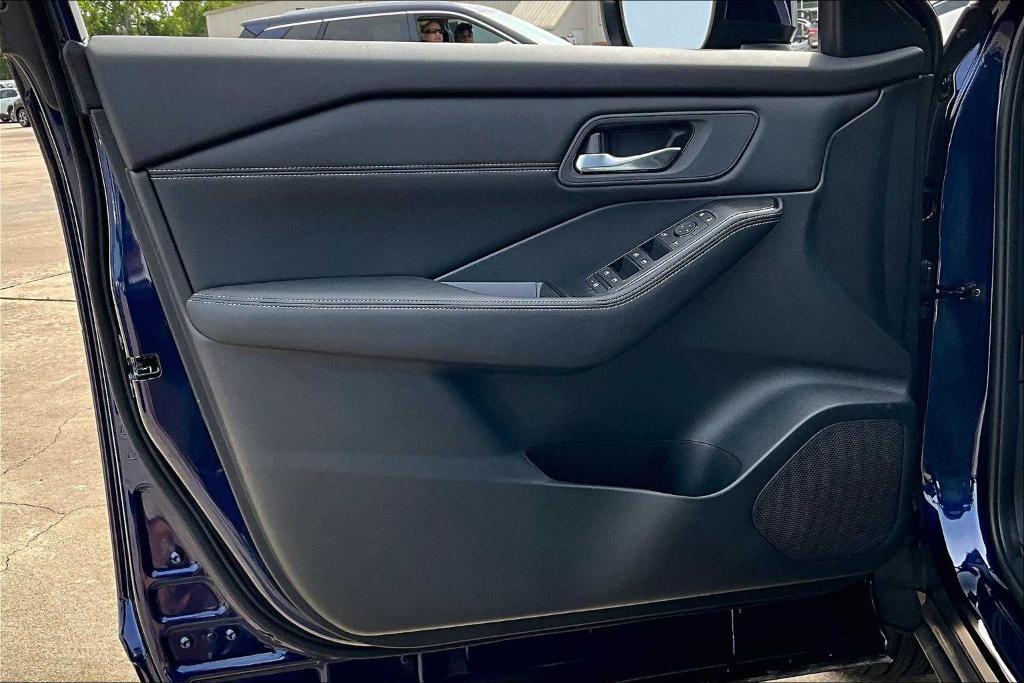 new 2025 Nissan Rogue car, priced at $31,785