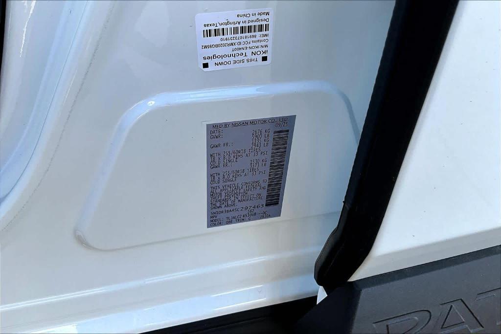 new 2025 Nissan Pathfinder car, priced at $33,673