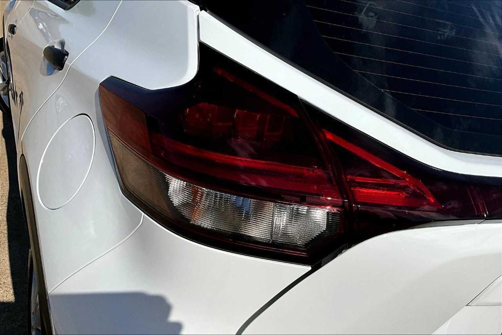 new 2025 Nissan Kicks Play car, priced at $22,123