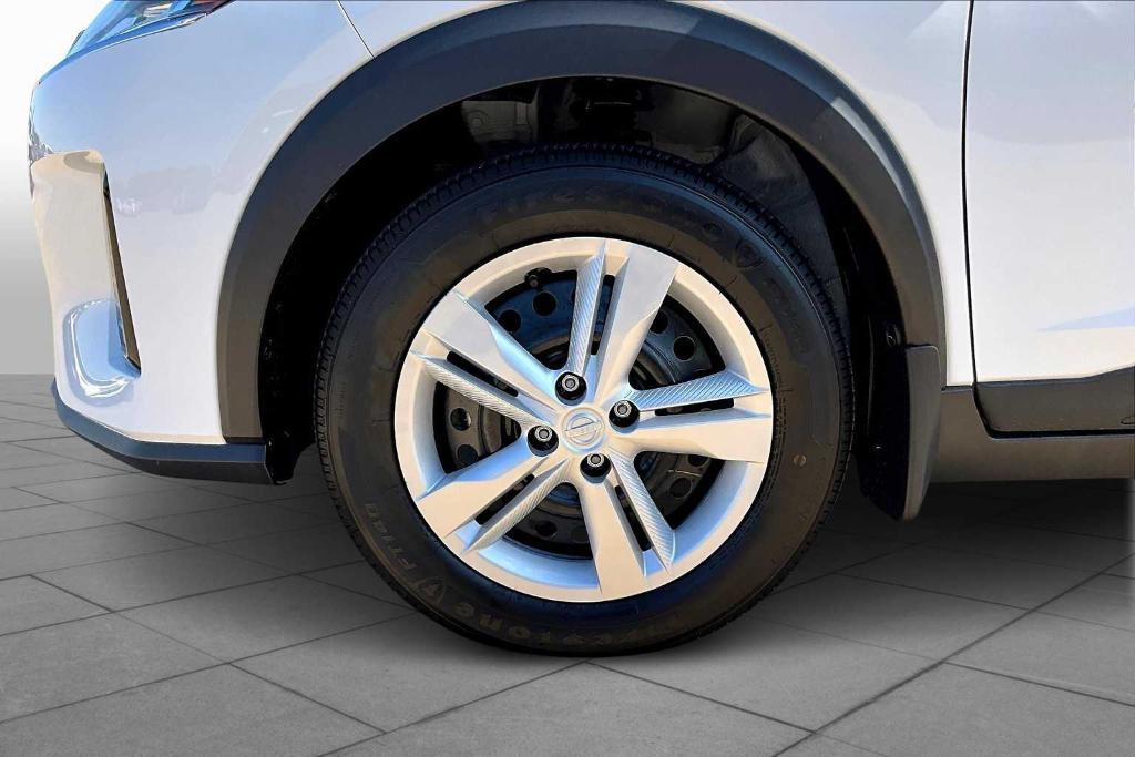 new 2025 Nissan Kicks Play car, priced at $22,123