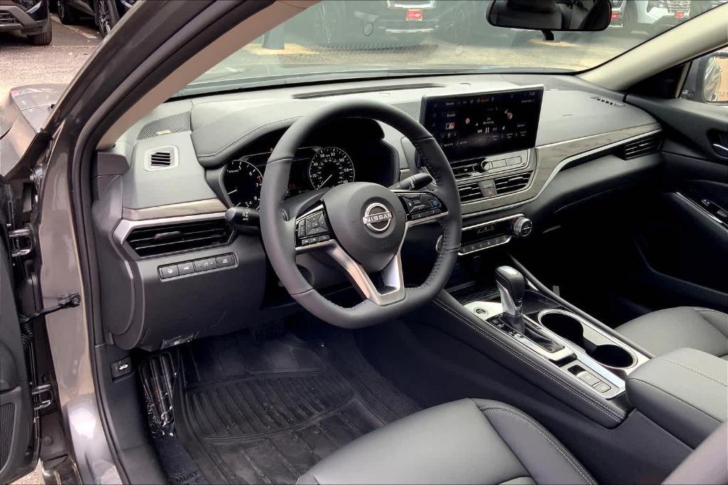 new 2024 Nissan Altima car, priced at $30,896