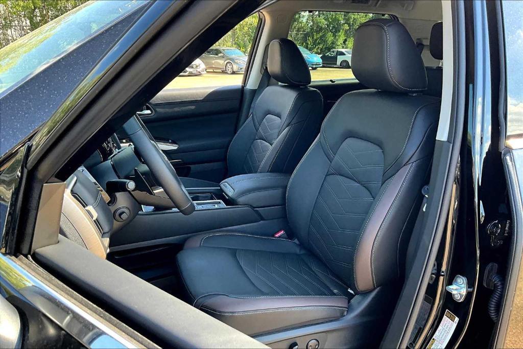 new 2025 Nissan Pathfinder car, priced at $41,865