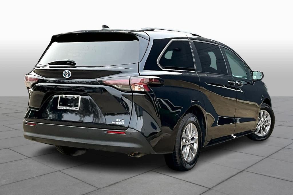 used 2023 Toyota Sienna car, priced at $43,750