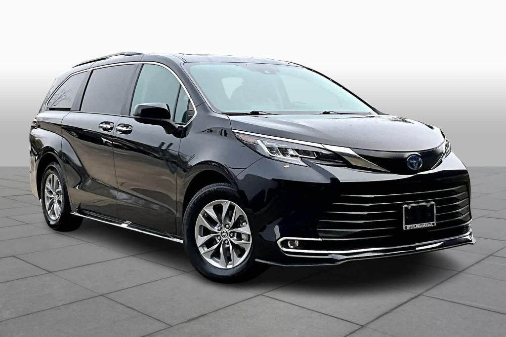 used 2023 Toyota Sienna car, priced at $43,750