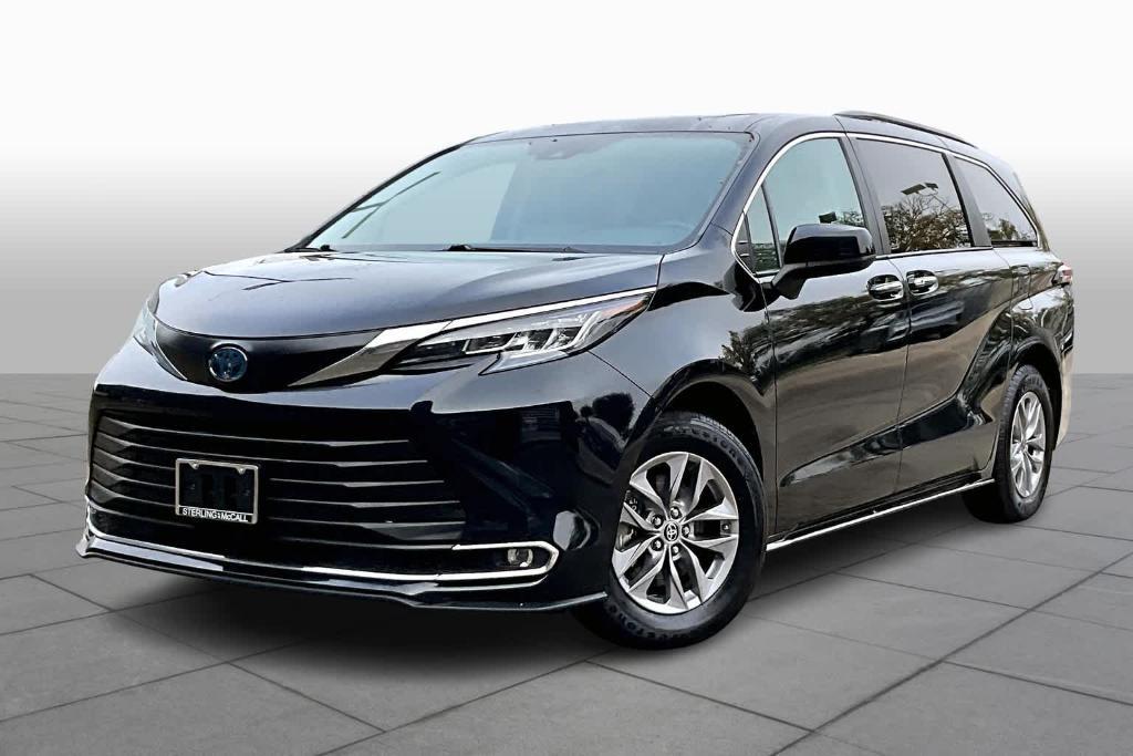 used 2023 Toyota Sienna car, priced at $43,750