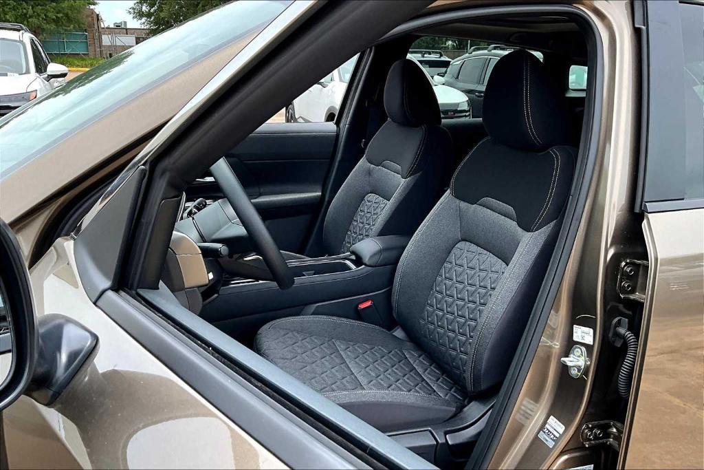 new 2025 Nissan Kicks car, priced at $25,365