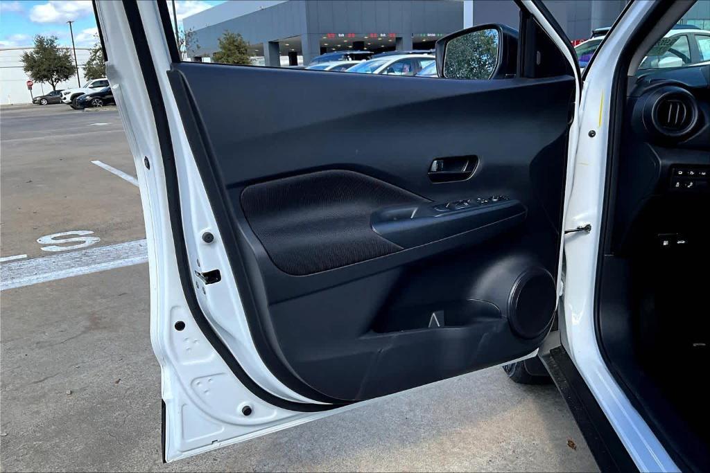 new 2025 Nissan Kicks Play car, priced at $23,865