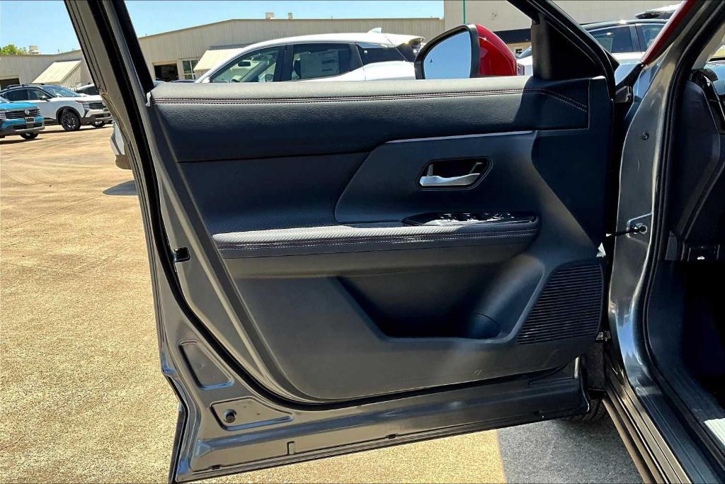 new 2025 Nissan Kicks car, priced at $24,158