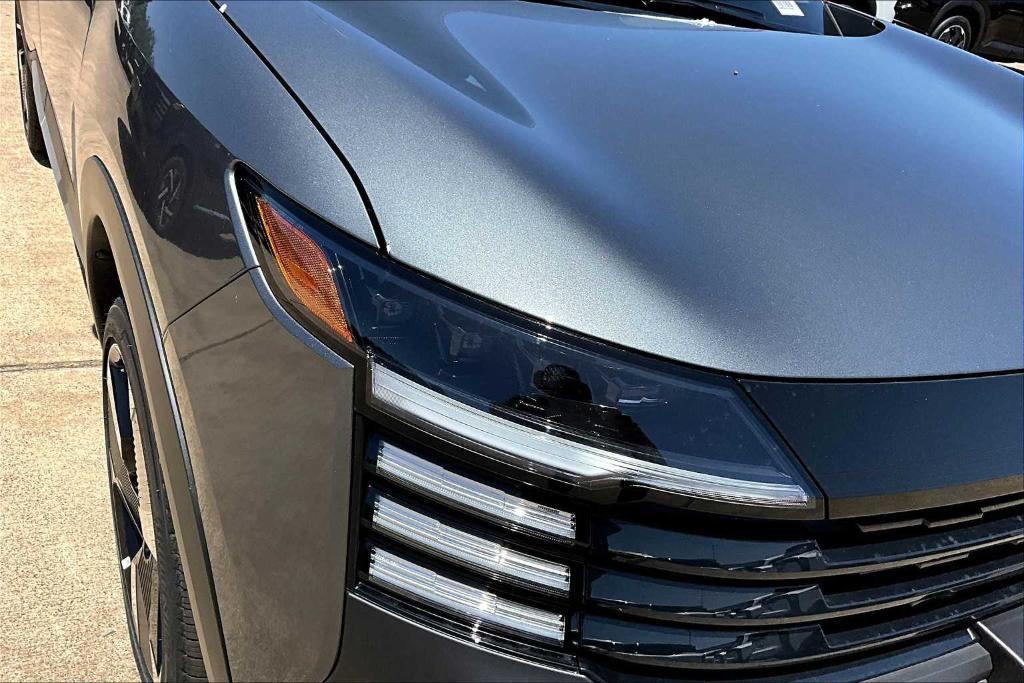 new 2025 Nissan Kicks car, priced at $24,158