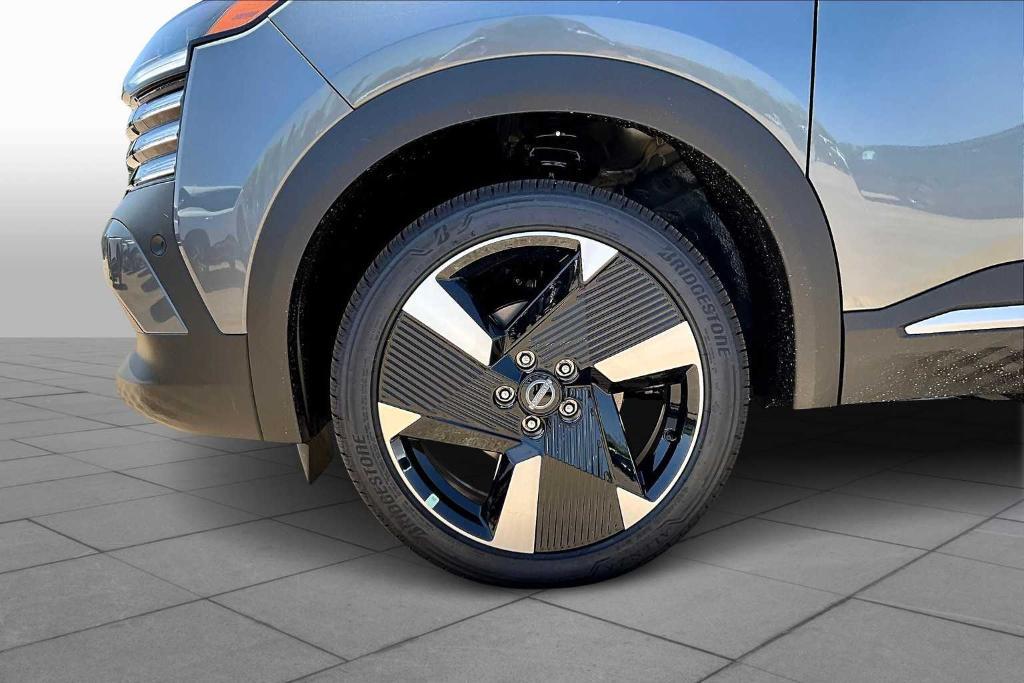new 2025 Nissan Kicks car, priced at $24,158
