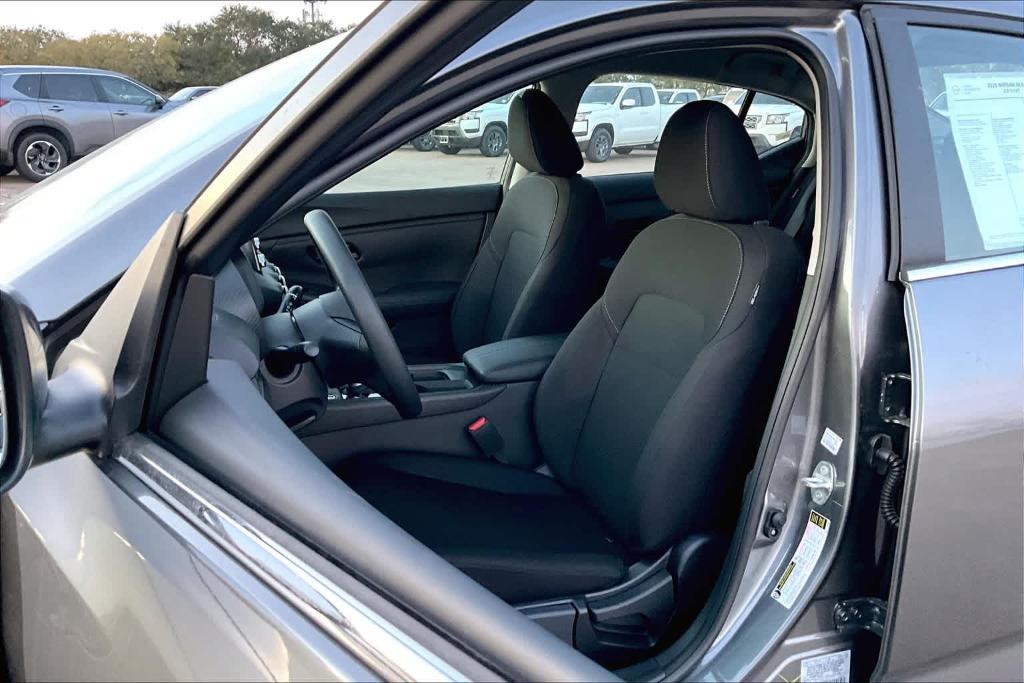 new 2025 Nissan Sentra car, priced at $23,335