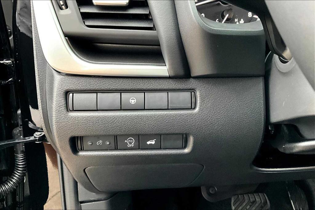 new 2025 Nissan Rogue car, priced at $29,000