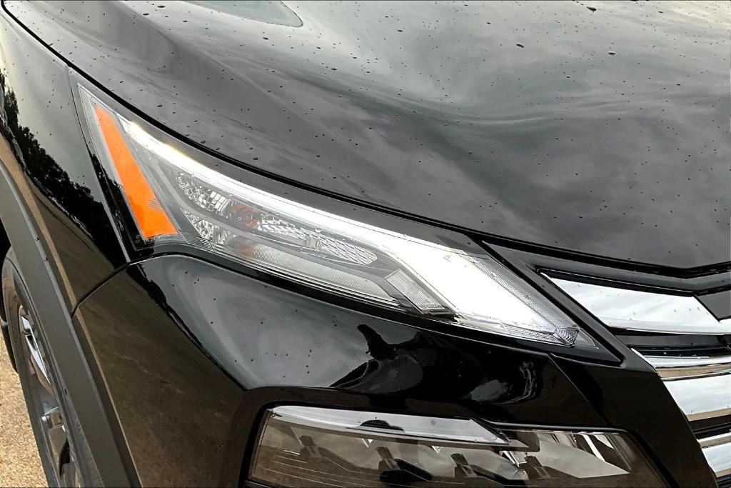 new 2025 Nissan Rogue car, priced at $29,000