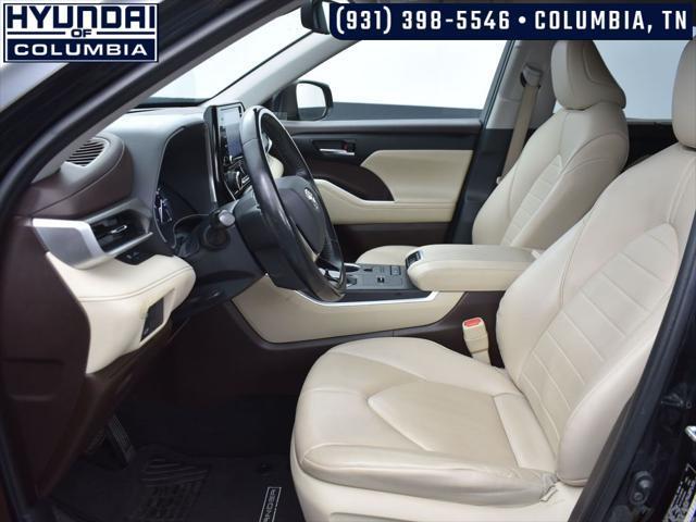 used 2021 Toyota Highlander car, priced at $28,540