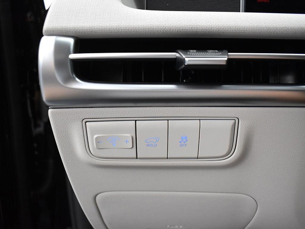 new 2025 Hyundai Tucson car, priced at $30,947