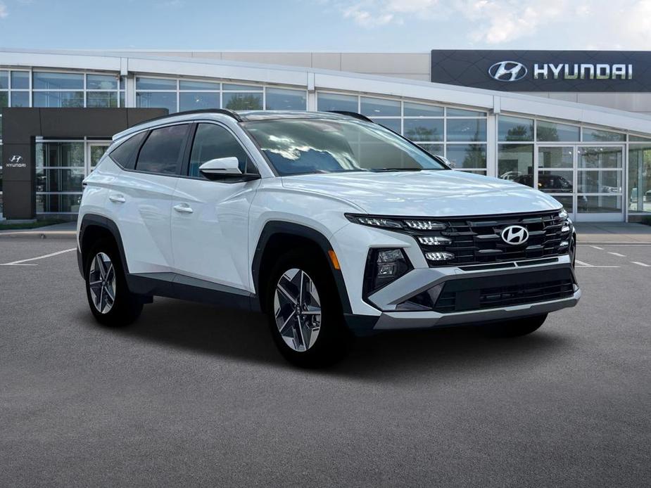 new 2025 Hyundai Tucson Hybrid car, priced at $37,749