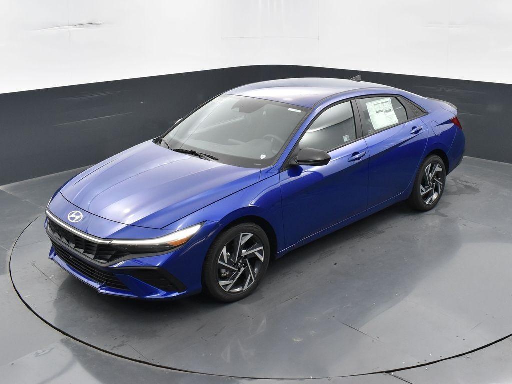 new 2025 Hyundai Elantra car, priced at $23,080