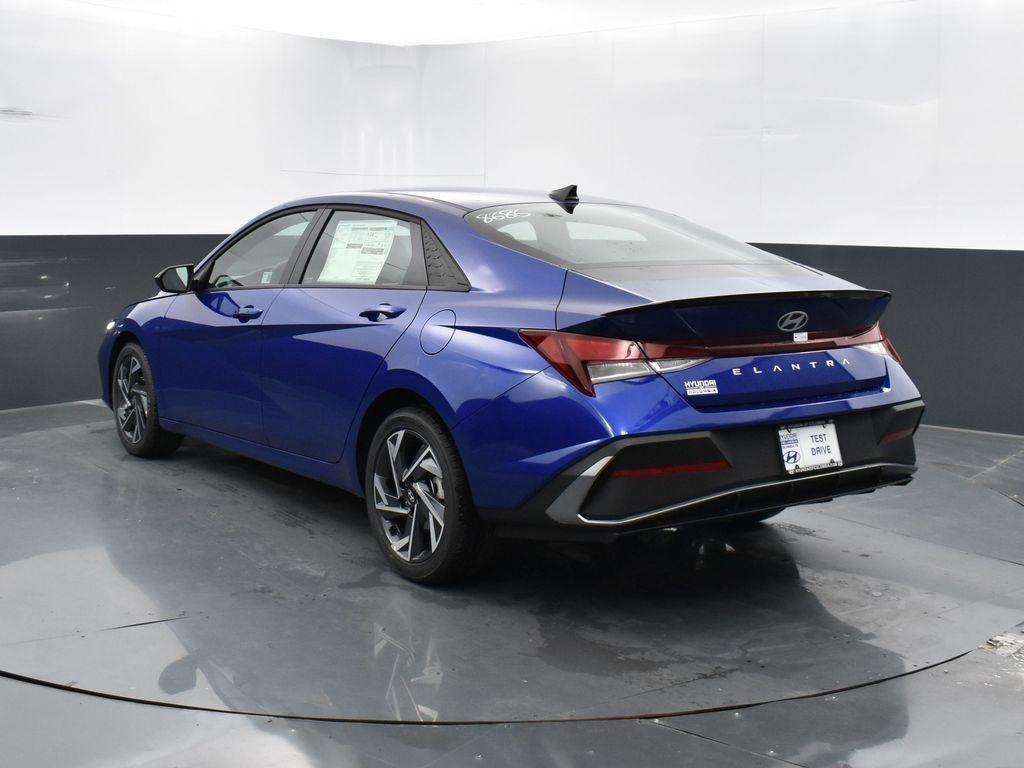 new 2025 Hyundai Elantra car, priced at $23,080