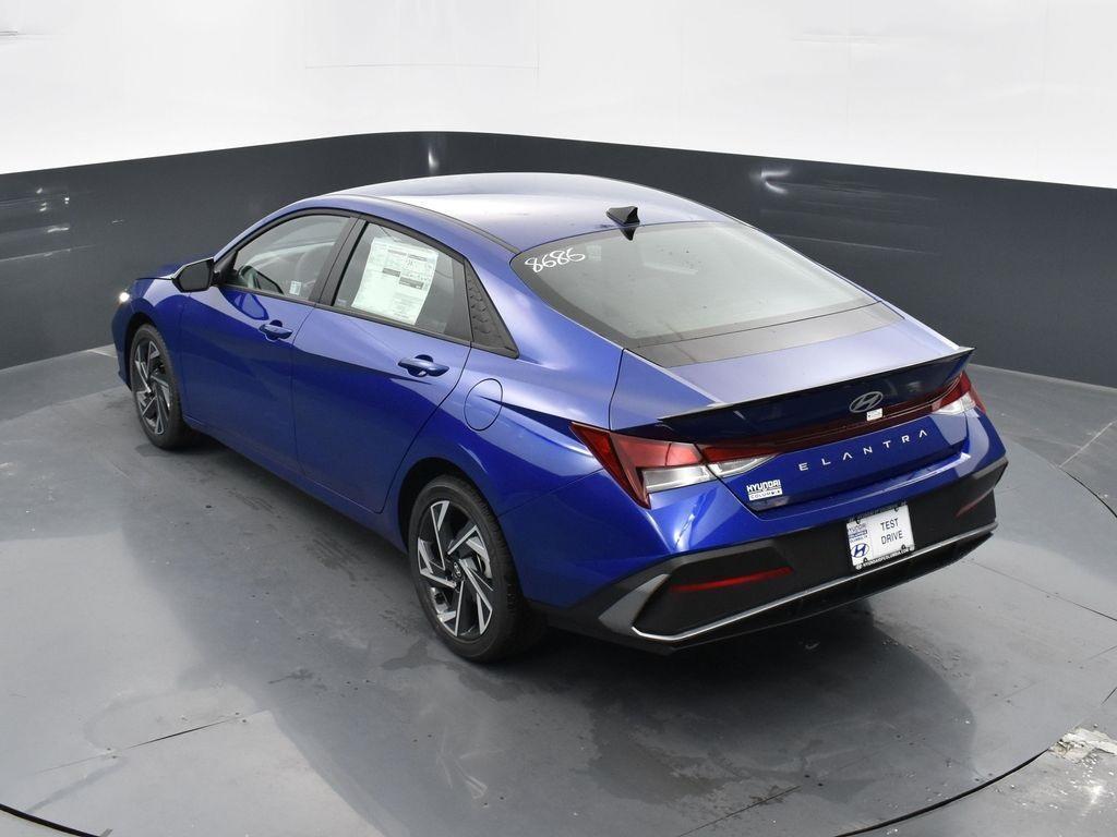 new 2025 Hyundai Elantra car, priced at $23,080