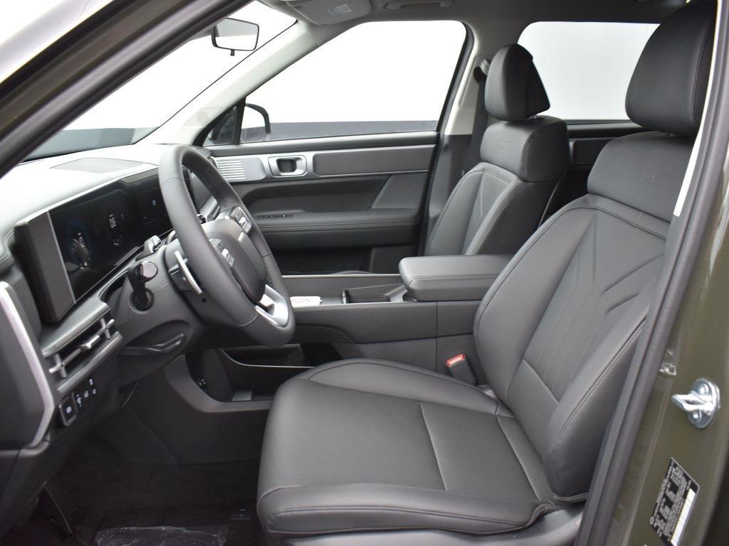 new 2025 Hyundai Santa Fe car, priced at $40,126