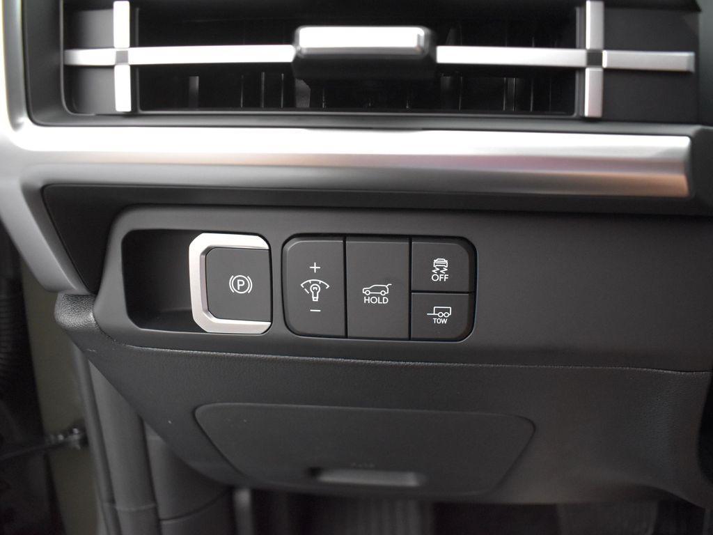 new 2025 Hyundai Santa Fe car, priced at $40,126