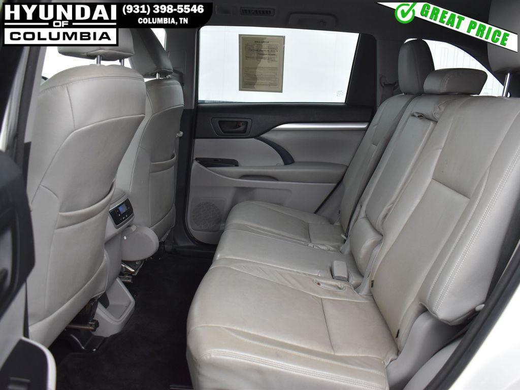 used 2015 Toyota Highlander car, priced at $13,442