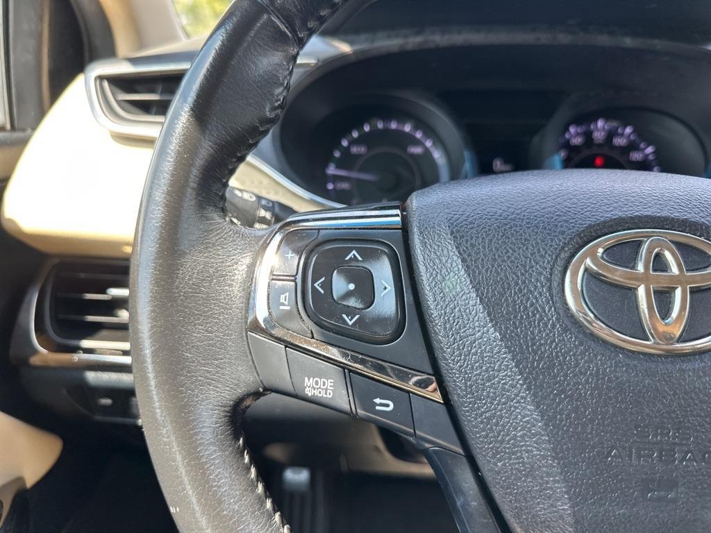 used 2015 Toyota Avalon Hybrid car, priced at $12,675