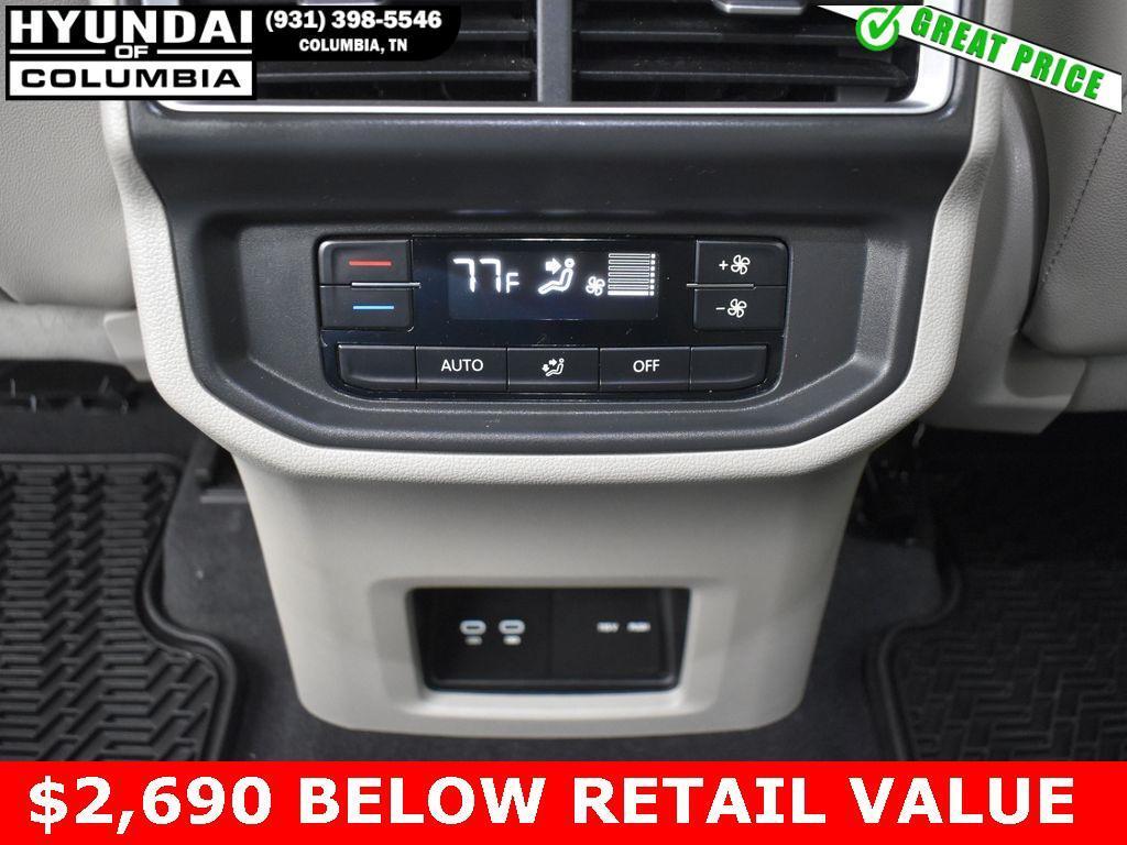 used 2024 Volkswagen Atlas car, priced at $32,126