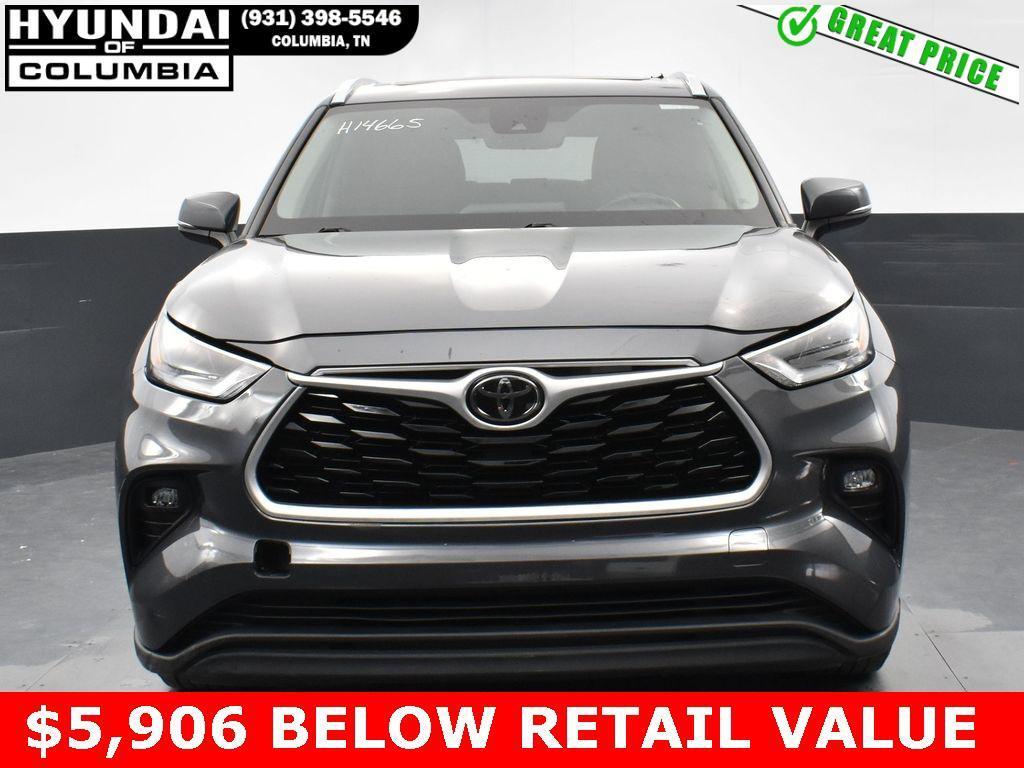 used 2021 Toyota Highlander car, priced at $27,517