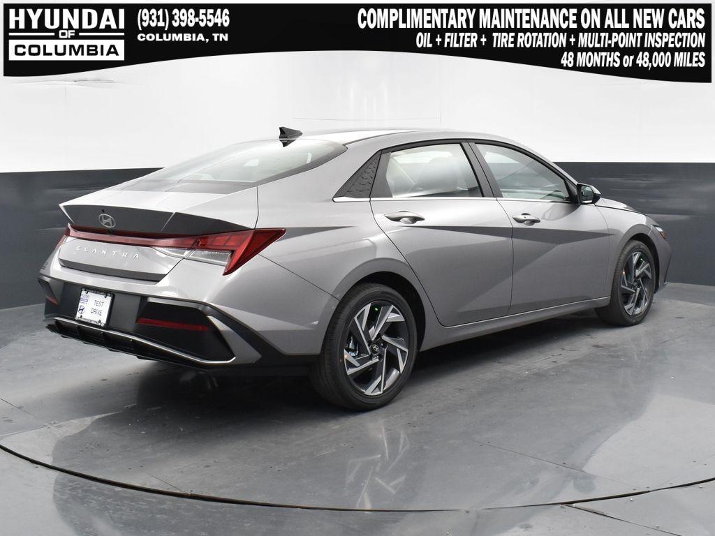 new 2025 Hyundai Elantra car, priced at $26,185