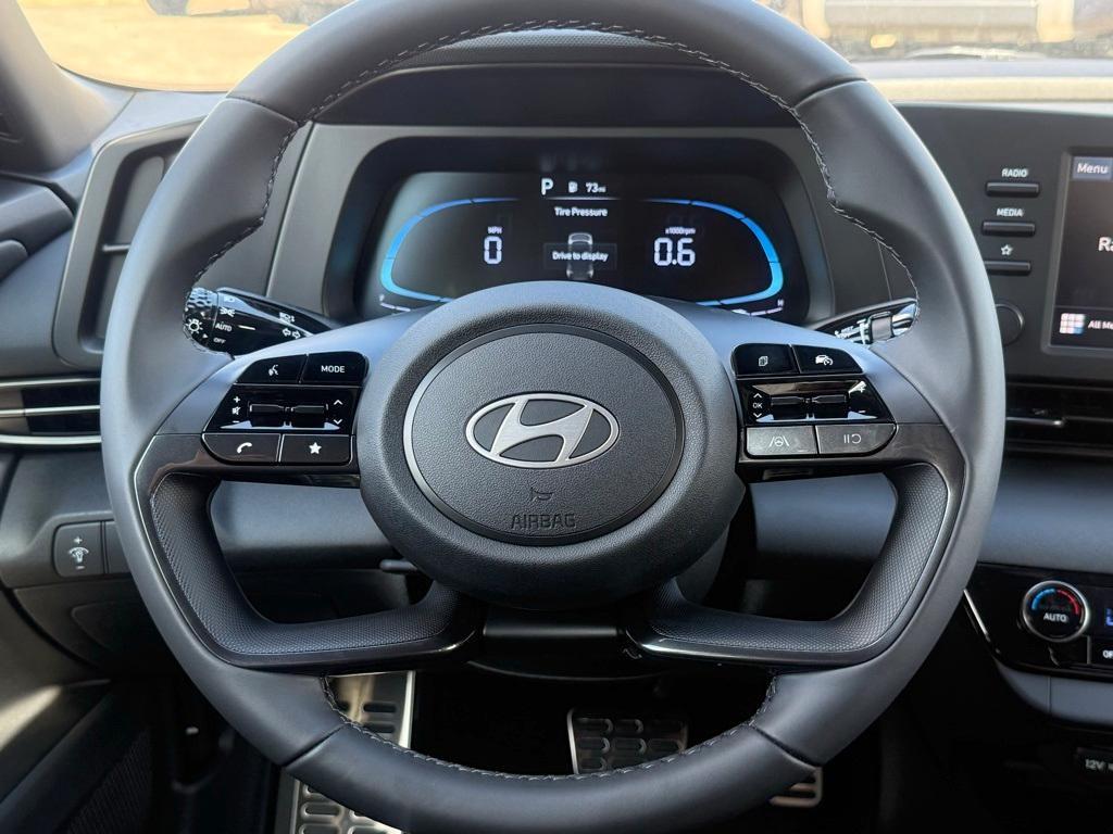 new 2025 Hyundai Elantra car, priced at $23,686