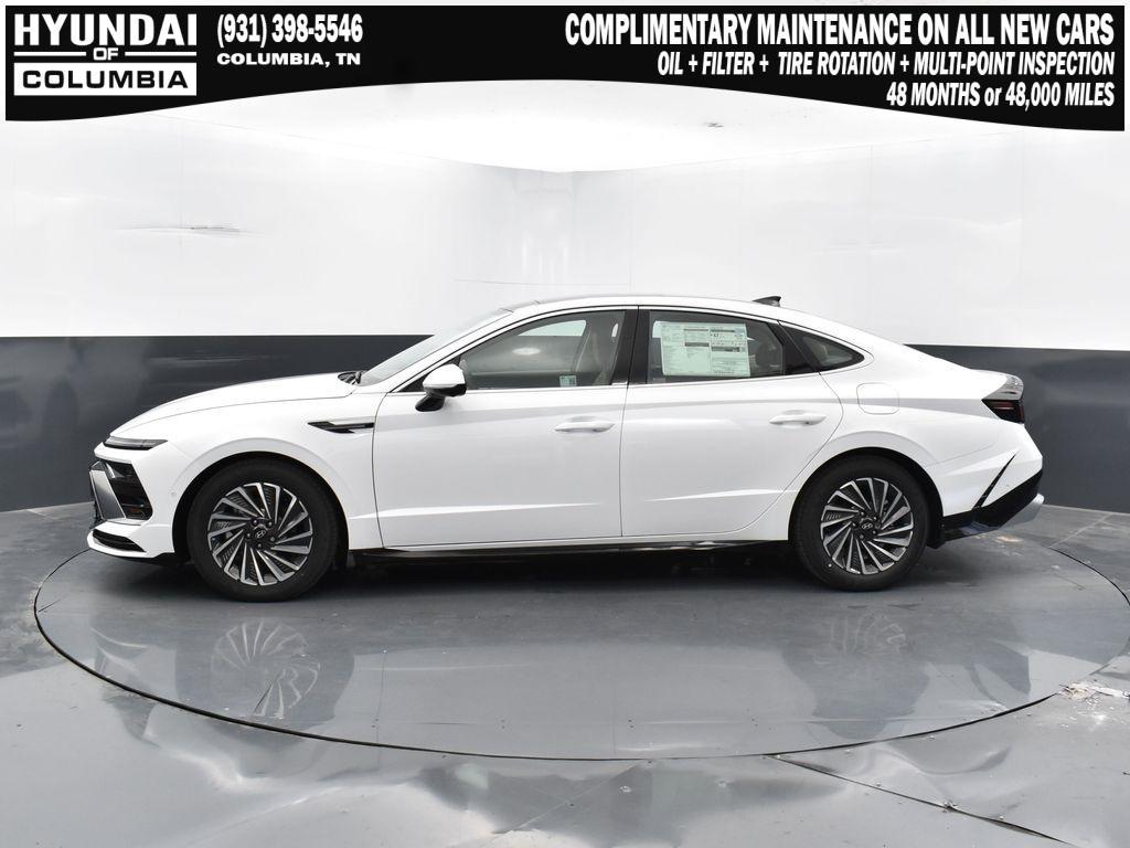 new 2025 Hyundai Sonata Hybrid car, priced at $37,644